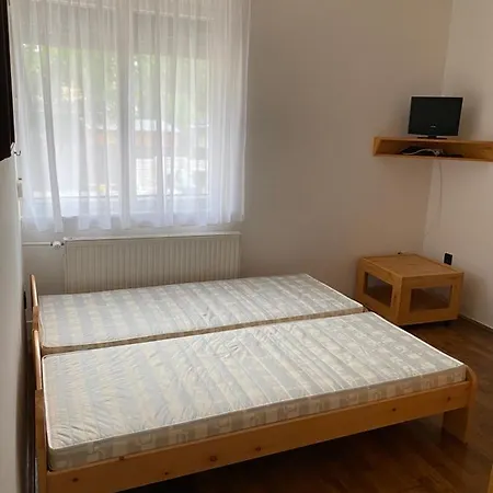 Napsugar Ueduelohaz Guest house *