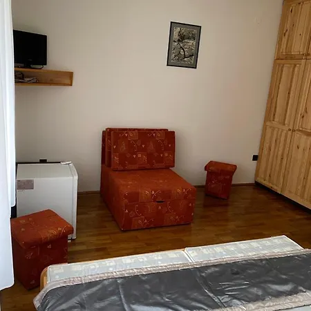 Napsugar Ueduelohaz Guest house *